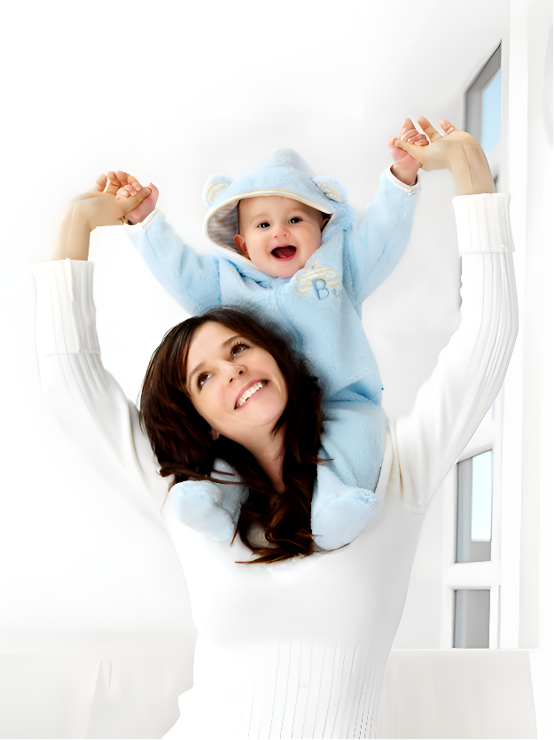 Nid d'ange bébé maman sourire