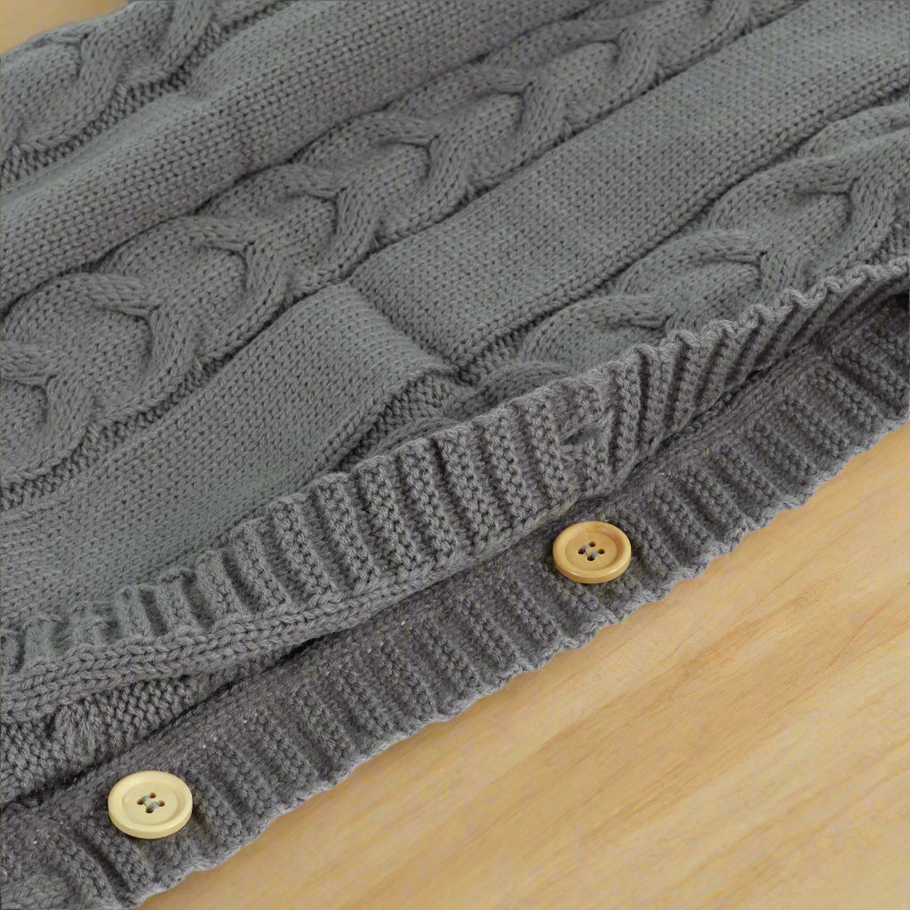 Nid d'ange bebe gris bouton bois