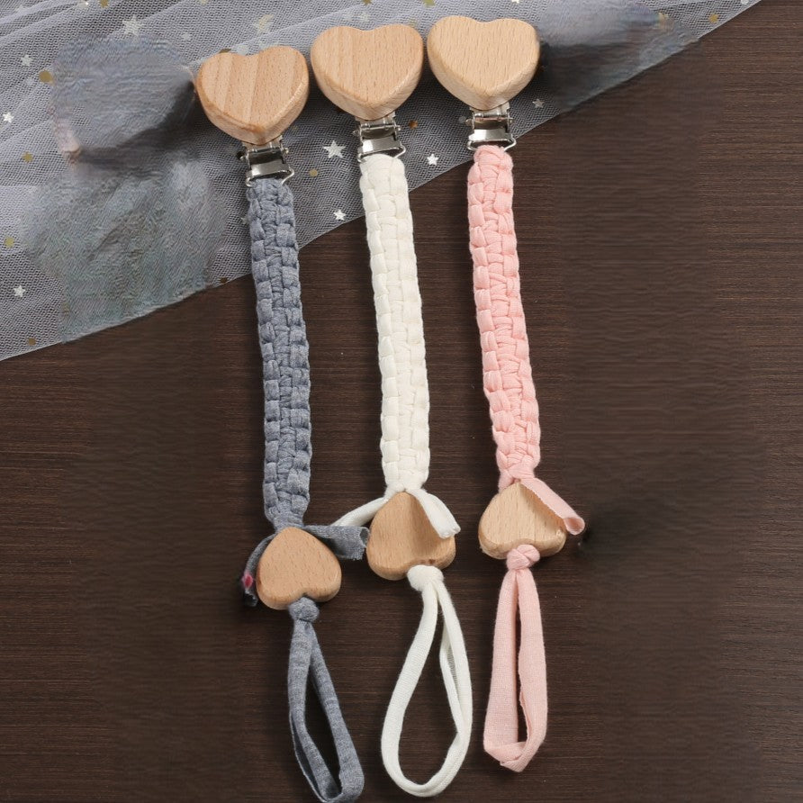 Attache tetine coeur trois couleurs