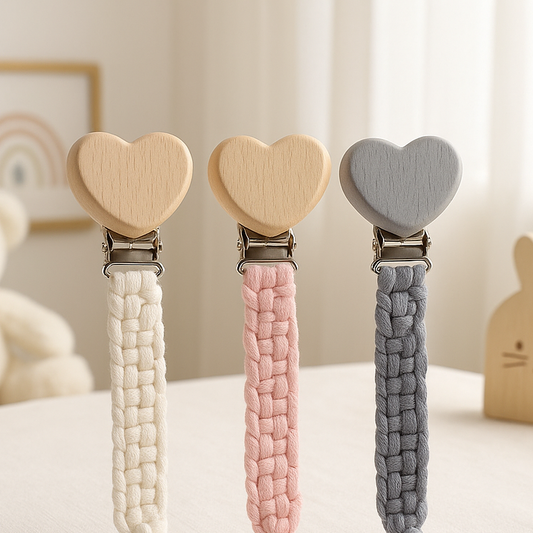 Attache tetine étoile coeur trois couleurs