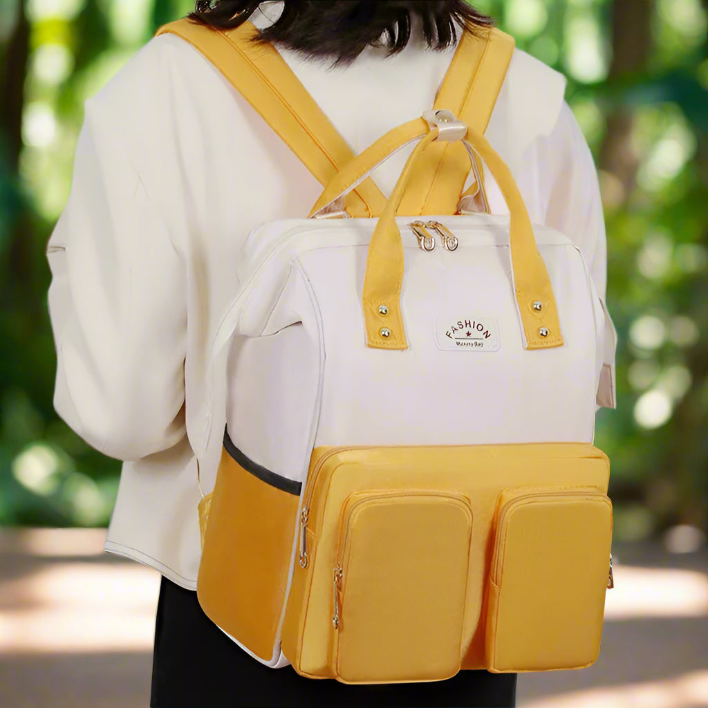 Sac a dos a langer FashionTravel jaune deux bretelles